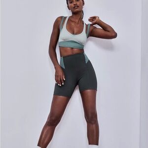 For love and lemons activewear